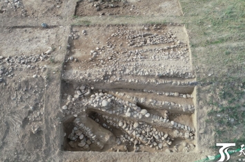 新疆吉仁台沟口遗址大型石构遗存身份确认：系高等级贵族墓葬