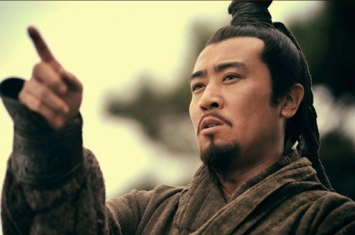在历史上,刘备摔阿斗有着什么样的理由?