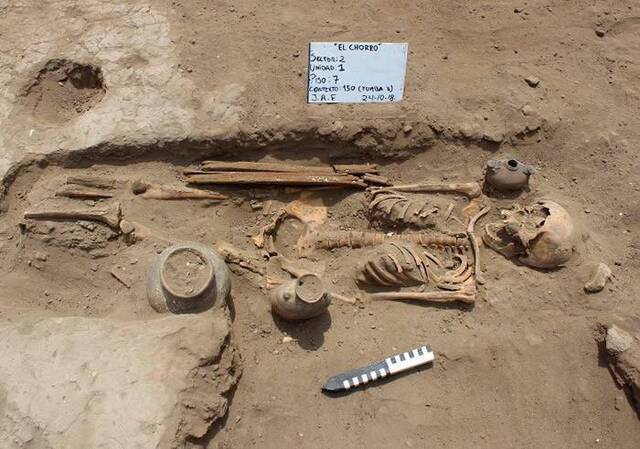 秘鲁西北部1700年历史遗址出土32具儿童遗骸 逾半没脚掌骨疑用作制首饰