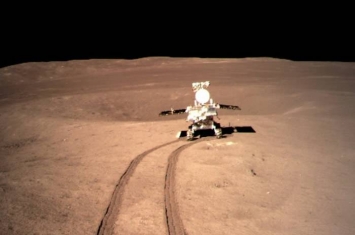 中国月球车玉兔二号巡视器第4度自主唤醒 续探测月球背部