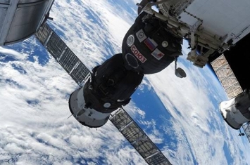 俄罗斯将向国际空间站项目国外合作参与者讲述“联盟MS-09”飞船外壳上出现洞孔原因