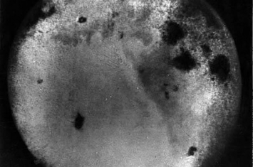 苏联“月神3号”探测器60年前拍摄的月球背面照片