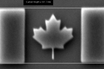 加拿大量子电脑研究中心打破吉尼斯世界纪录创造世界最小国旗