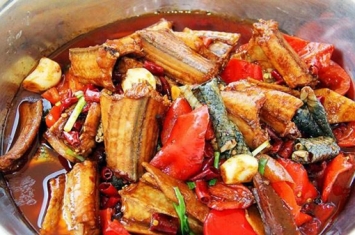 湖南的传统饮食习惯和风俗是怎样的?