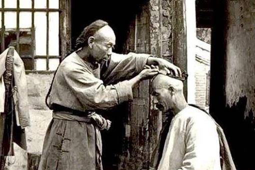 清朝剃发易服,为什么道士可以保留汉族服饰和头发?