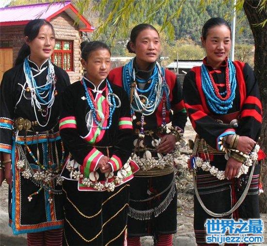 中国人口最少的民族，珞巴族人口只有2900多人