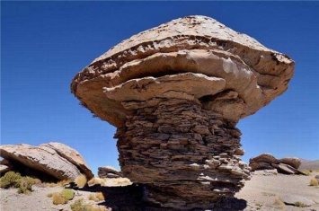世界上最不可思议的石头 海巴夏（化学物质奇特相当神奇）