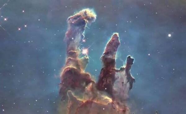 猎犬座星系和银河系哪个大，猎犬座星系有生命吗/可能有生命