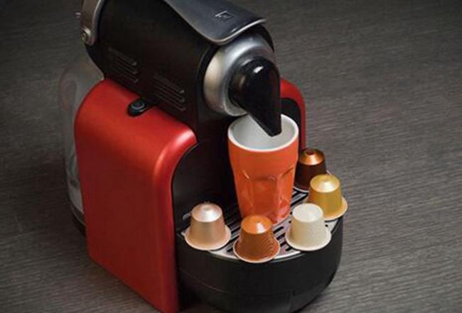 胶囊咖啡怎么喝 直接用咖啡机冲泡即可（简单快捷）