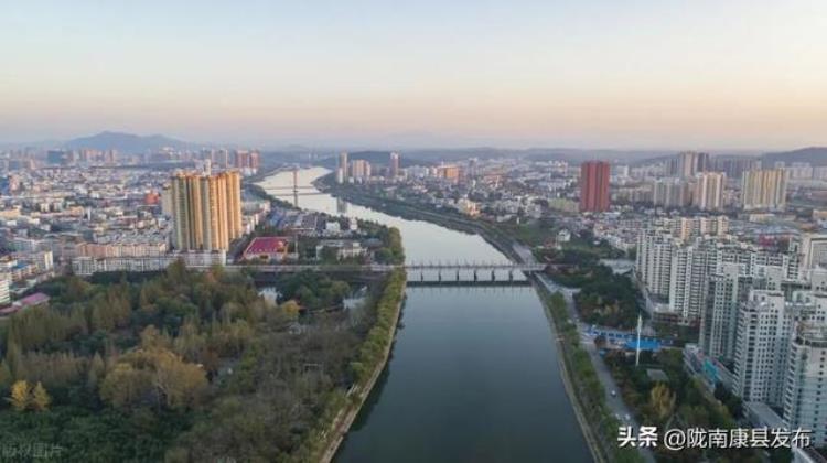 中国南北方分界线上有哪些城市,中国南北分界线上的八个城市