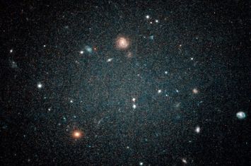 这不可能 天文学家发现“完全没有暗物质”的星系