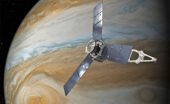 “朱诺号”探测器捕捉到，木星白色椭圆形反气旋风暴