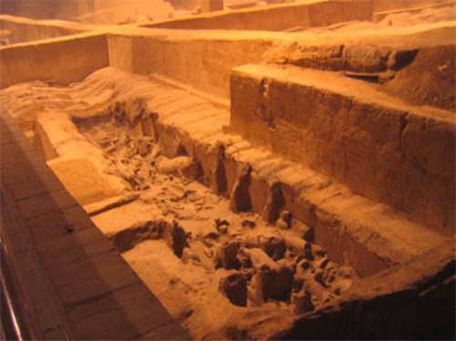 秦始皇陵墓为什么不挖掘，除了内部机关重重还有这个原因