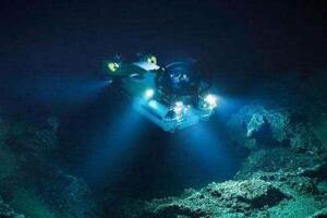 世界上最深的海沟，马里亚纳海沟11034米(地球最深处)