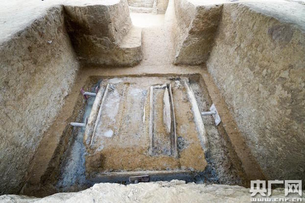 湖州长兴发现罕见西汉独木棺 将进行浙江省首例实验室考古
