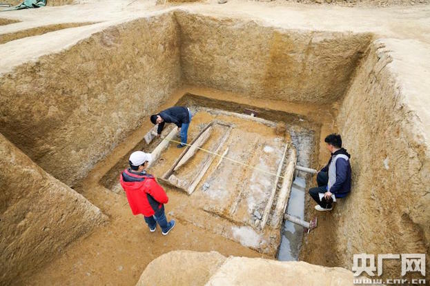 湖州长兴发现罕见西汉独木棺 将进行浙江省首例实验室考古