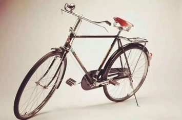 八十年代一辆永久牌自行车相当于现在多少钱?