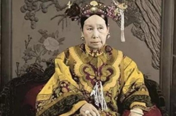清朝时期慈禧太后洗澡和梳妆是怎样的?