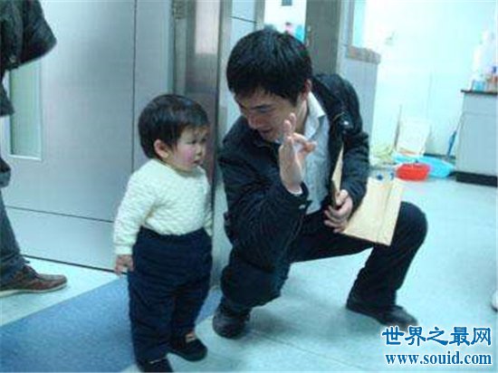 世界最小人，吴康身高仅72cm！