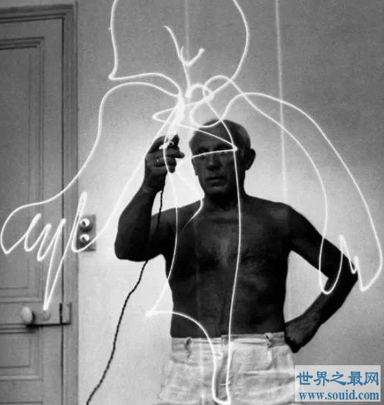 世界上中文名最长的人，翻译成中文多达54个字