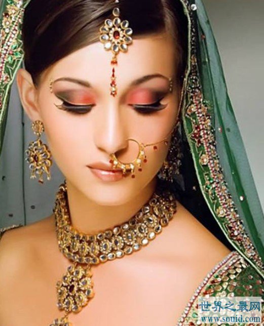 最美印度女性，鼻饰背后彰显女性地位