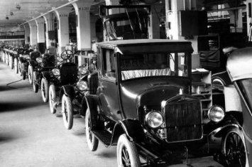 世界上第一起交通罚款发生在美国