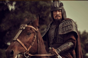 刘备要做汉中王的时候,为什么要让马超上表朝廷?