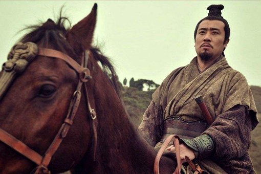 刘备要做汉中王的时候,为什么要让马超上表朝廷?