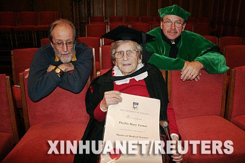 全球年纪最大的大学毕业生，2007年毕业时已95岁高龄！