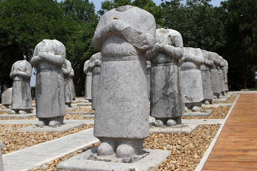 怎么不见古代君王把陵墓修在太行山上的?