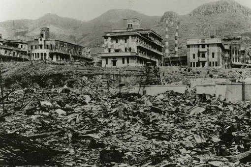 广岛原子弹轰炸惨象美国为什么决心使用原子弹“屠杀”?