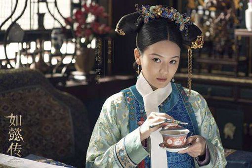 清朝皇帝后宫贵妃手上带的假指甲有何作用,有什么讲究?