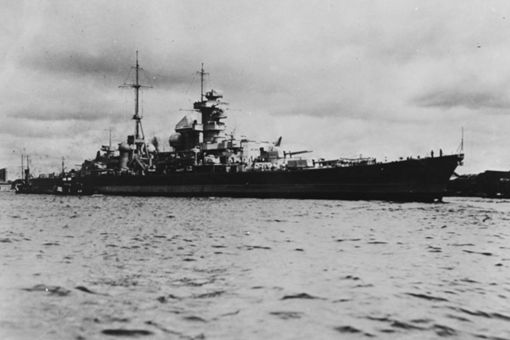 德国二战“欧根亲王”号战舰到底有多猛?连原子弹都炸不沉。