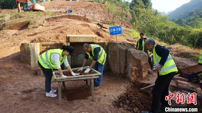 重庆：明代中期品官墓葬“刘春墓”考古取得重要收获