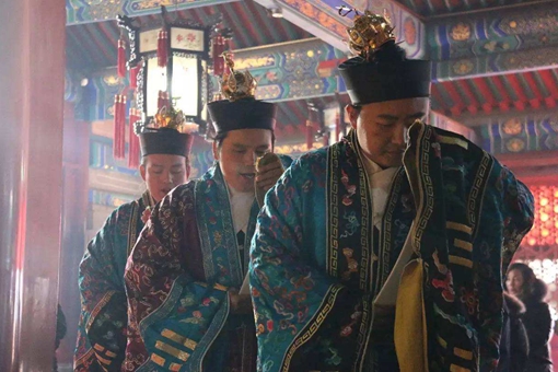 清朝为什么允许道士保留汉族衣冠发式?