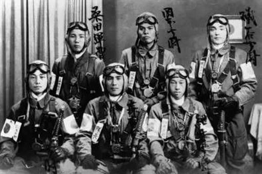 二战期间,日军飞行员落在了中国村庄,后果是怎样的?