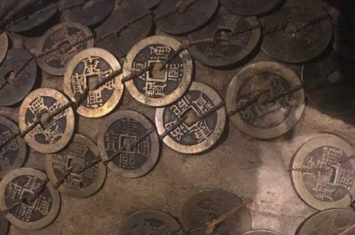 古印第安盔甲为什么会挂满中国钱币?其实原因就是清朝贸易出去的!