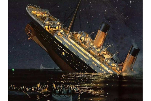 泰坦尼克号沉没前30分钟,船上发生了什么?