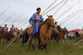 蒙古族的那达慕由来及历史是怎样的?