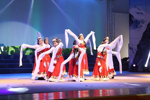 浅谈藏族舞蹈的历史文化的特征是怎样的?
