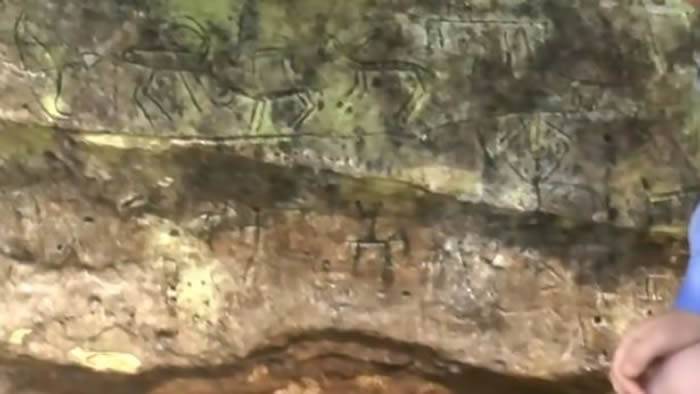 土耳其南部阿塔图尔克湖大坝周围岩石上发现旧石器时代狩猎石刻