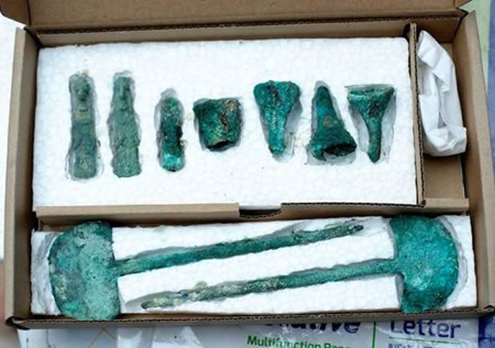 玻利维亚发现葬有15世纪土著人遗骸和数百件文物的古墓