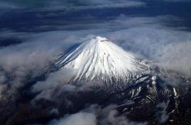 世界上最美的山，新西兰瑙鲁赫伊山犹如魔戒中的末日火山
