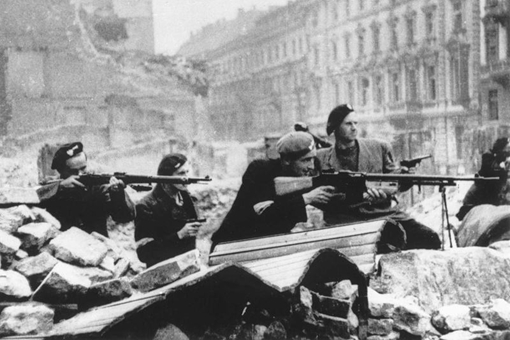 华沙起义苏军为何见死不救?华沙起义为何失败?