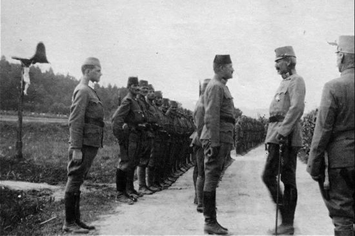 一战结束后,强大的奥匈帝国为何解体了?