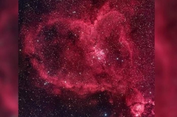 情人节来临 泰国天文学研究院发布“心状星云”同贺