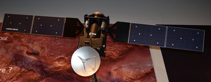 “ExoMars –TGO”探测器在火星表面发现几处“大量的水冰储备”