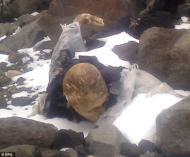 墨西哥最高峰奥里萨巴山发现的两具干尸疑是1990年空难遗体