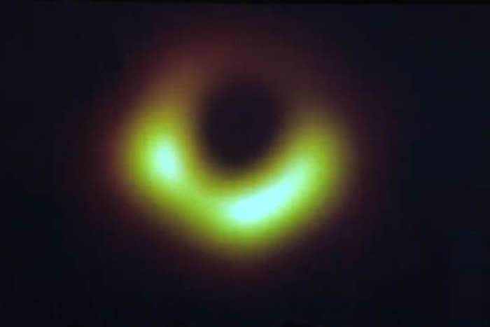 专题：“事件视界望远镜”（EHT）今日曝光人类历史上第一张黑洞照片