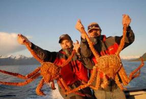 世界上最危险的职业，阿拉斯加捕蟹人5天赚70万/死亡超50倍